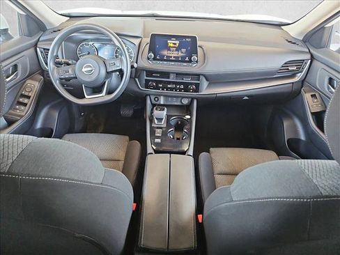 Used 2024 Nissan Rogue SV FWD image 17