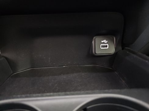 Certified 2024 Honda HR-V LX image 32