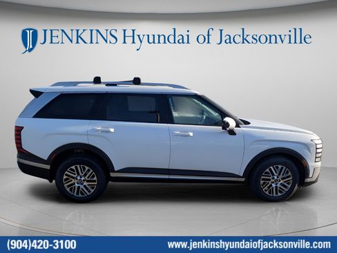 New 2026 Hyundai Palisade SEL FWD image 2