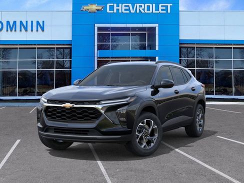 New 2025 Chevrolet Trax LT image 6