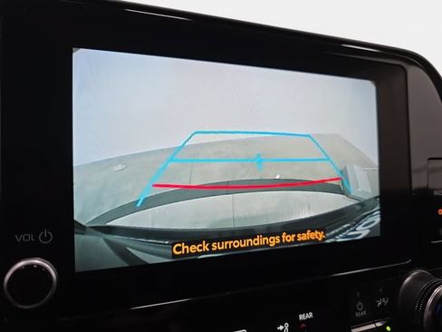 Certified 2025 Toyota Highlander XLE AWD/4WD image 18