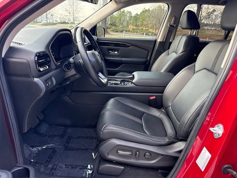 Certified 2025 Honda Pilot EX-L image 12
