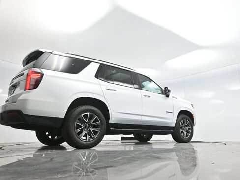 Used 2023 Chevrolet Tahoe Z71 w/ Luxury Package AWD/4WD image 63