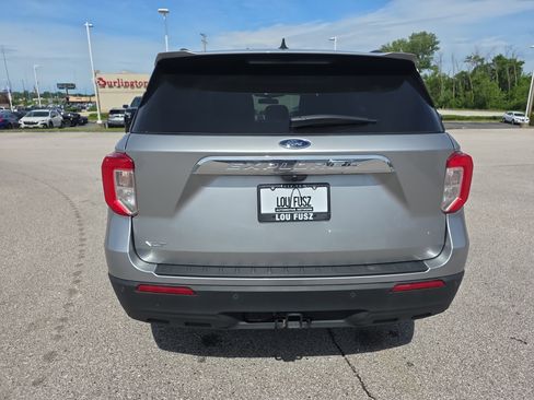 Used 2023 Ford Explorer XLT w/ Class IV Trailer Tow Package AWD/4WD image 5