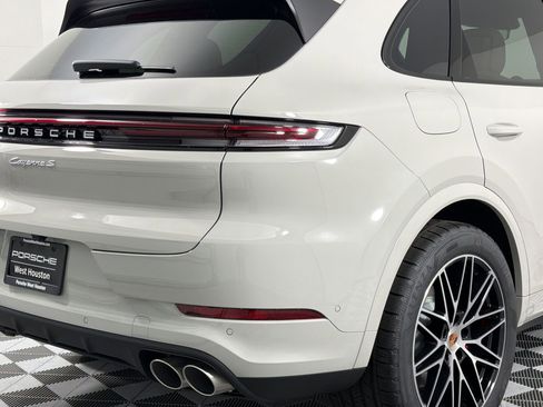 New 2026 Porsche Cayenne S AWD/4WD image 10
