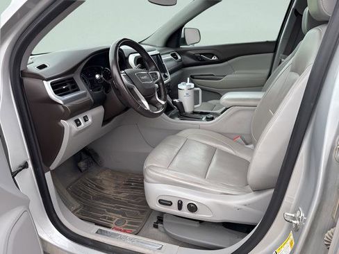 Used 2017 GMC Acadia SLT AWD/4WD image 9
