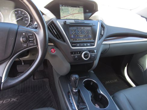 Used 2015 Acura MDX SH-AWD w/ Technology Package image 16