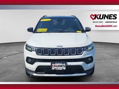Used 2025 Jeep Compass Limited AWD/4WD image 4