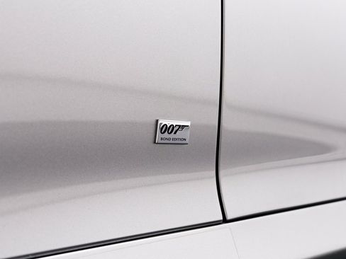 Used 2016 Aston Martin DB9 GT image 30