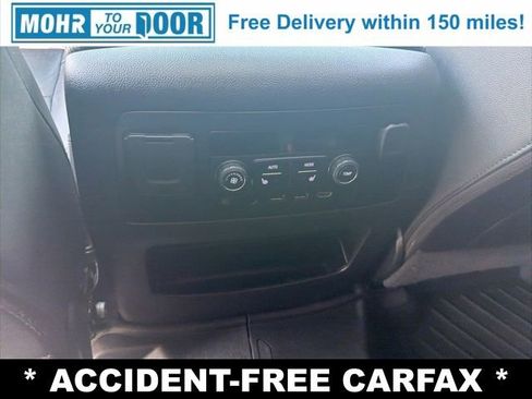 Used 2020 Chevrolet Suburban Premier AWD/4WD image 35