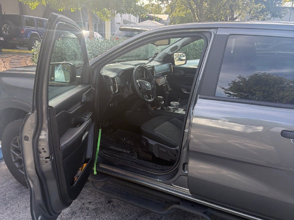 Used 2025 Ford Ranger XLT w/ Trailer Tow Package RWD image 3
