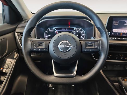 Used 2024 Nissan Rogue S image 14