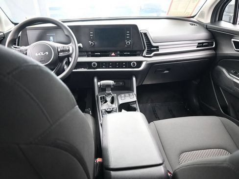 Used 2024 Kia Sportage LX AWD/4WD image 37