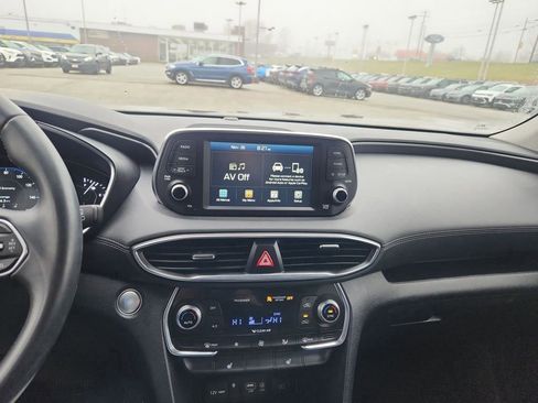 Used 2020 Hyundai Santa Fe SEL w/ Convenience + Premium Package image 16