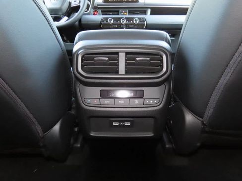 New 2025 Honda Pilot Touring image 25