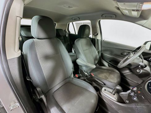 Used 2016 Chevrolet Trax LS FWD image 26