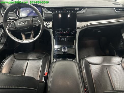 Used 2023 Jeep Grand Cherokee L Limited w/ Luxury Tech Group II AWD/4WD image 6