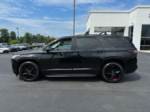 Used 2021 Chevrolet Traverse Premier w/ Redline Edition FWD image 8