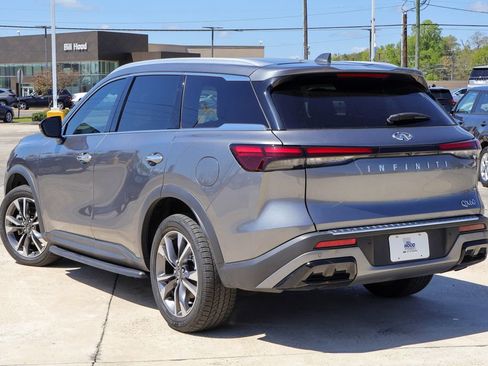 Used 2023 INFINITI QX60 Luxe w/ Performance Audio Package image 2