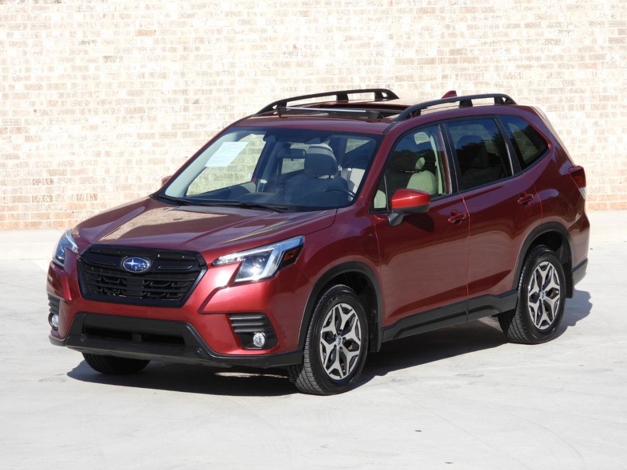 Used 2023 Subaru Forester Premium AWD/4WD image 27
