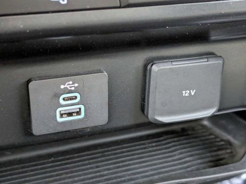 Used 2025 Ford F250 XLT AWD/4WD image 22