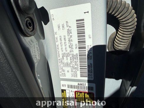 Used 2019 Toyota Tundra Limited w/ Limited Premium Package image 10