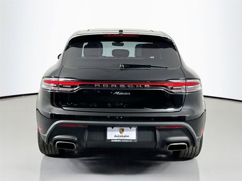 Certified 2024 Porsche Macan AWD/4WD image 6