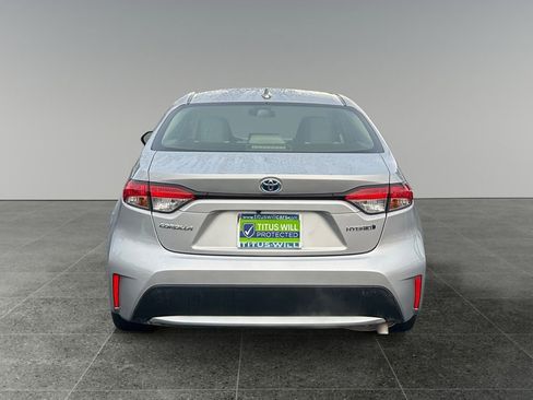 Used 2021 Toyota Corolla LE image 6