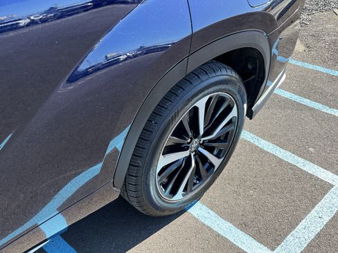 Used 2022 Toyota Highlander XSE image 26