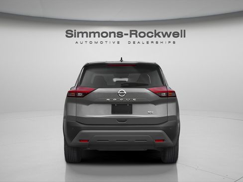 Used 2023 Nissan Rogue SV w/ SV Premium Package image 8