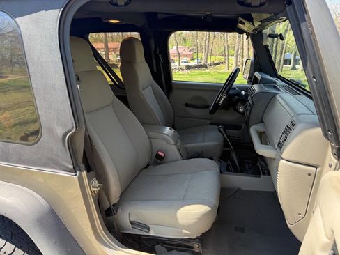 Used 2006 Jeep Wrangler Sport image 26