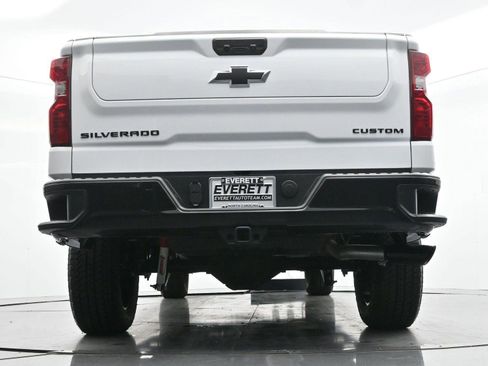 Used 2025 Chevrolet Silverado 1500 Custom Trail Boss w/ Turbomax Blackout Package AWD/4WD image 46