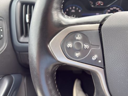 Used 2021 Chevrolet Colorado Z71 AWD/4WD image 19
