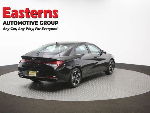 Used 2021 Hyundai Elantra SEL w/ Convenience + Premium Package FWD image 42