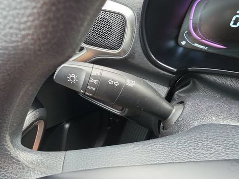 Certified 2025 Kia Soul LX w/ LX Technology Package FWD image 21
