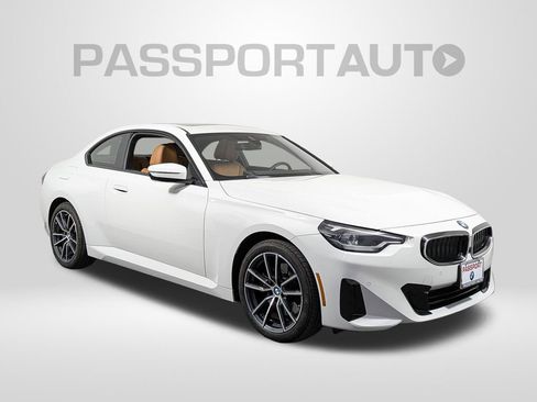 Used 2023 BMW 230i xDrive Coupe w/ Convenience Package image 9