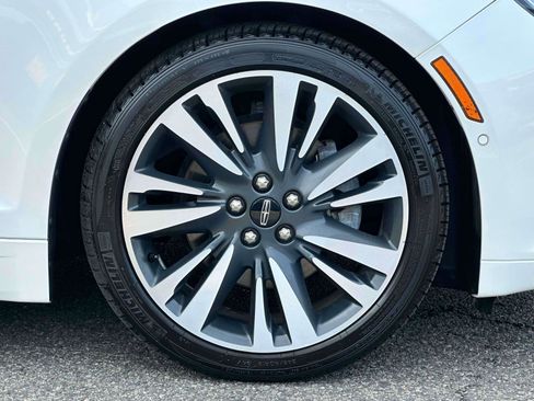 Used 2020 Lincoln MKZ Reserve w/ Elements Package image 9