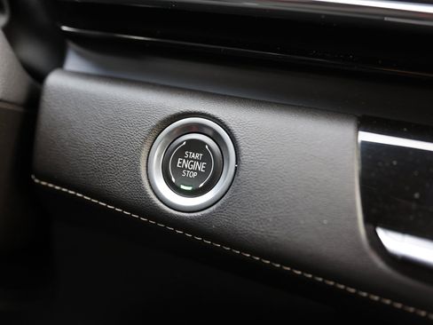 Used 2021 Cadillac Escalade Sport w/ Driver Assist Tech Package image 40