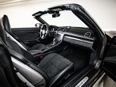 Certified 2025 Porsche 718 Boxster GTS RWD image 27