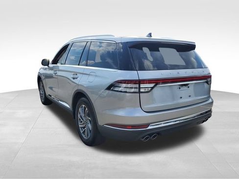 Used 2023 Lincoln Aviator 2WD image 6