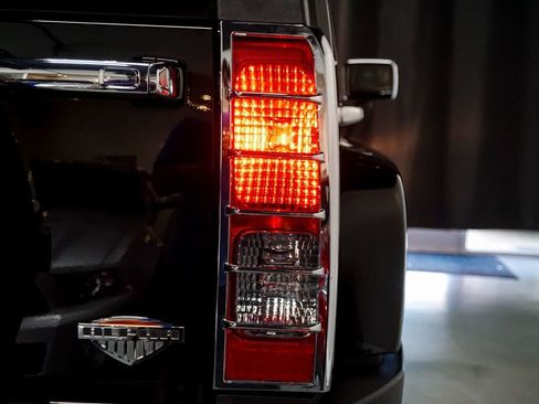 Used 2009 HUMMER H3 Alpha image 77