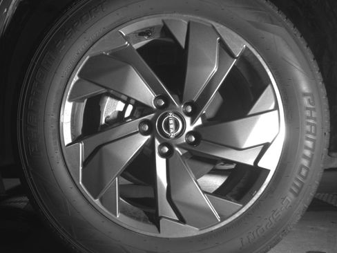 Used 2025 Nissan Rogue SV FWD image 12