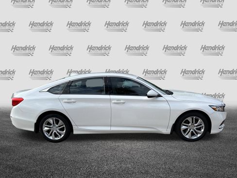 Used 2018 Honda Accord LX image 11