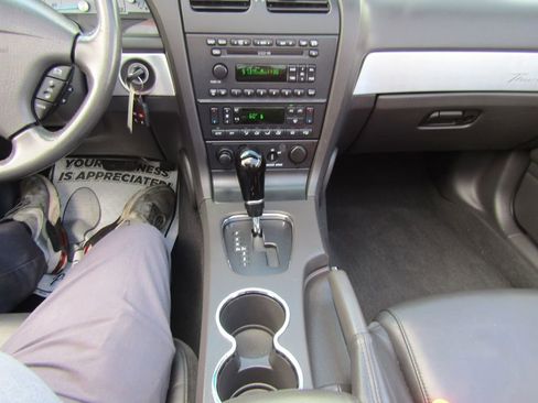 Used 2002 Ford Thunderbird image 33