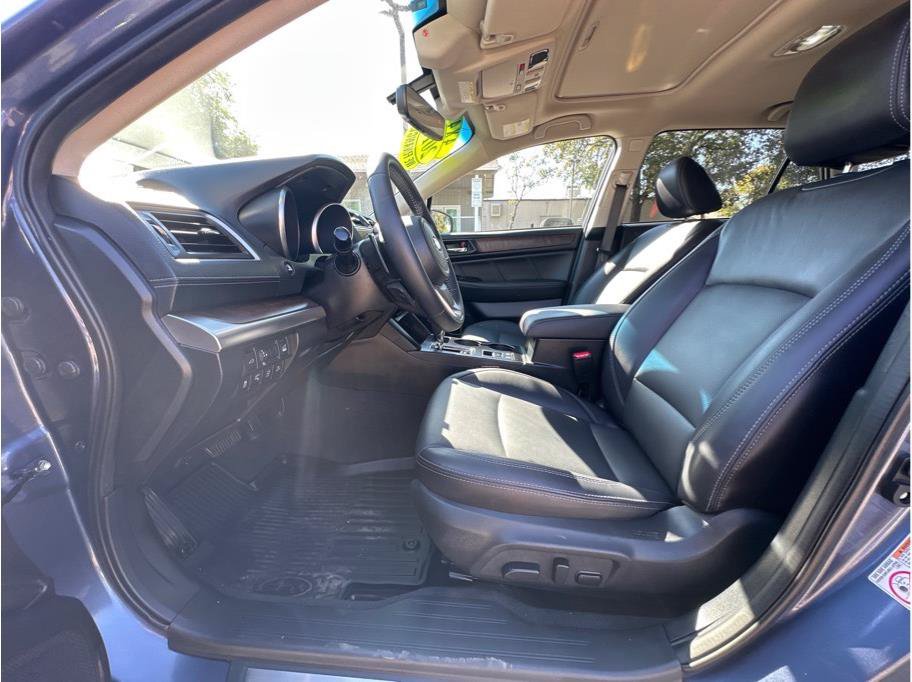 Used 2018 Subaru Outback 2.5i Limited AWD/4WD image 14