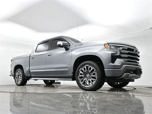 Used 2024 Chevrolet Silverado 1500 High Country image 26