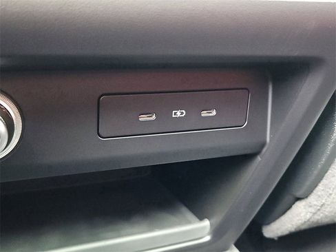 Used 2025 Porsche Cayenne image 26