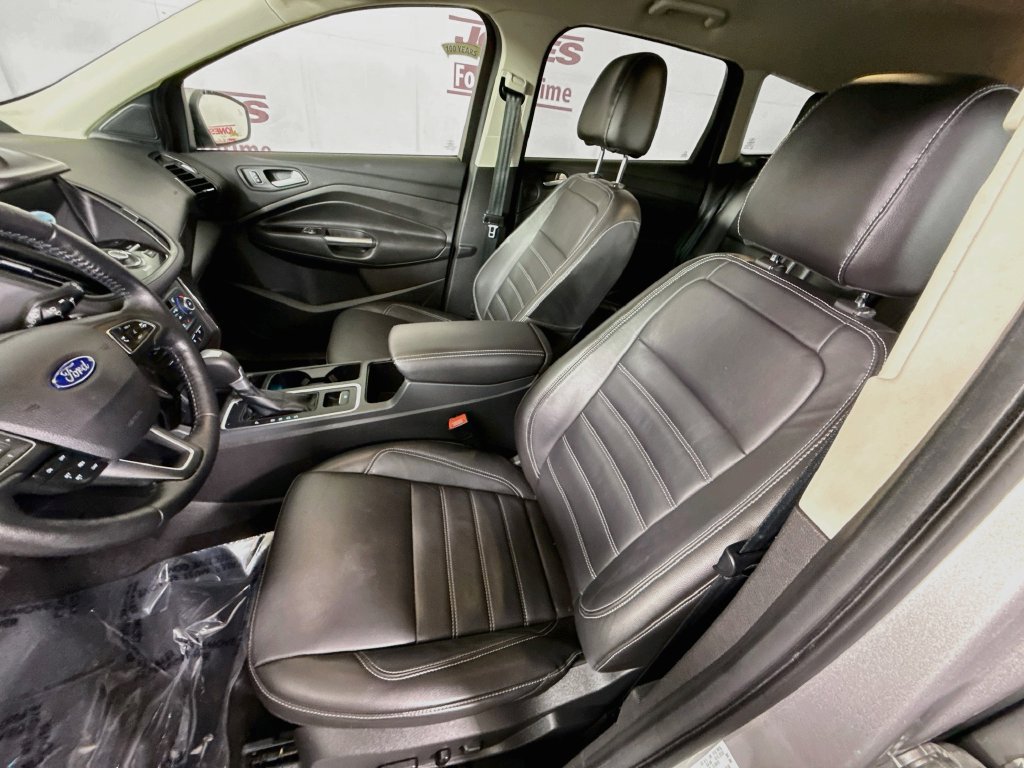 Used 2017 Ford Escape Titanium AWD/4WD image 24