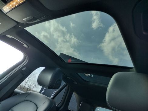 Used 2022 Mercedes-Benz GLC 300 4MATIC image 10