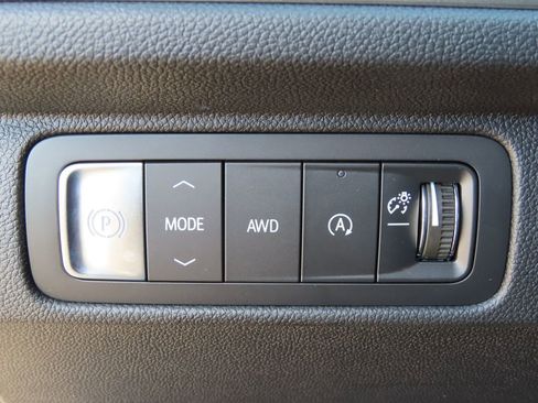 New 2026 Chevrolet Traverse LT AWD/4WD image 14